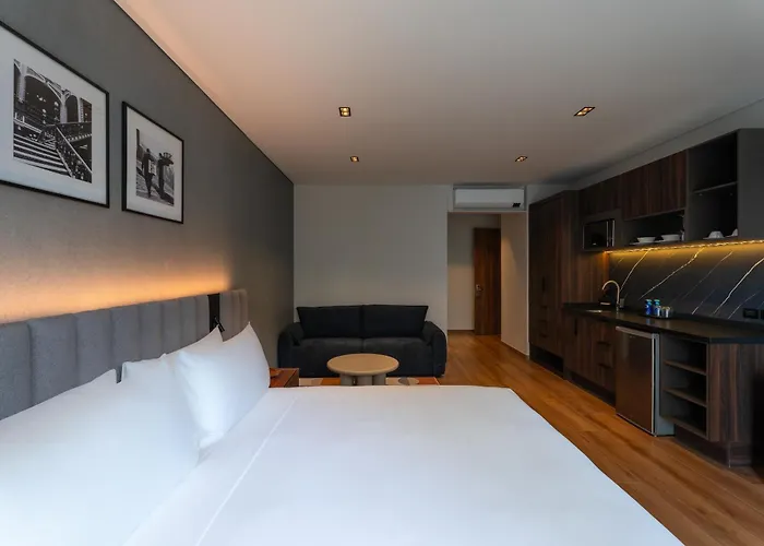 Ambulan Apartahotel 4*